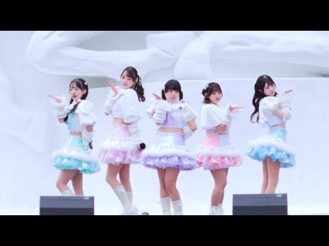 白い雪とマーガレット